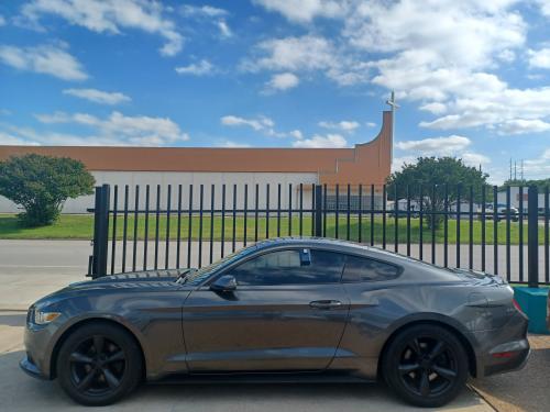 2016 Ford Mustang V6 Coupe    AS LOW AS $1000.00 W.A.C. & WARRANTY